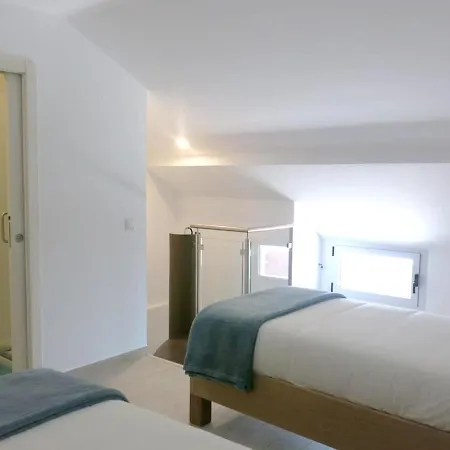 Apartment 2 Bedrooms At 500 M Away From The With Sea View Terrace And Wifi Nazaré